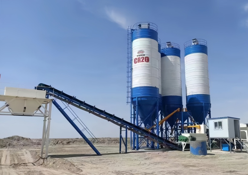 Flaky cement silo