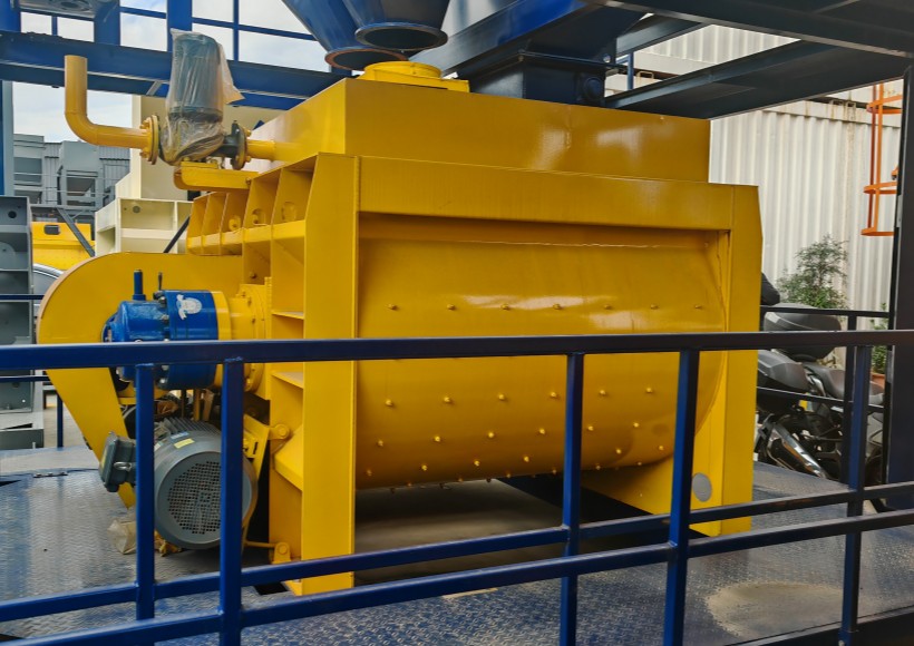 HZS60 batching plant with JS1000 twin-shaft forced mixer and cement silos